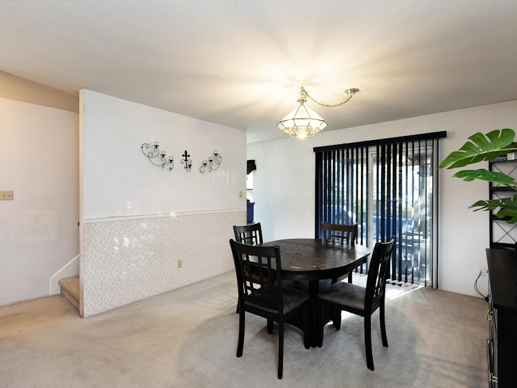 15556 96b Avenue, Surrey, BC, V3R 7N7 - 7