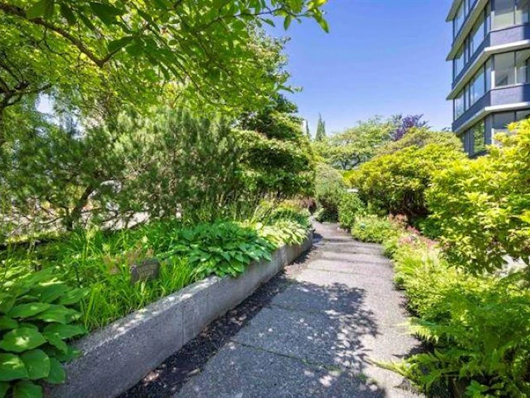 203-2167 Bellevue Avenue, West Vancouver, BC, V7V 1C2 - 5