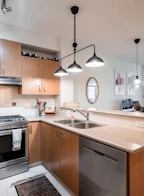 427 801 Klahanie Drive