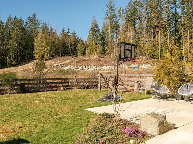 561 Veterans Road, Gibsons, BC, V0N 1V4 - 31