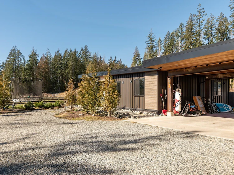 561 Veterans Road, Gibsons, BC, V0N 1V4 - 3