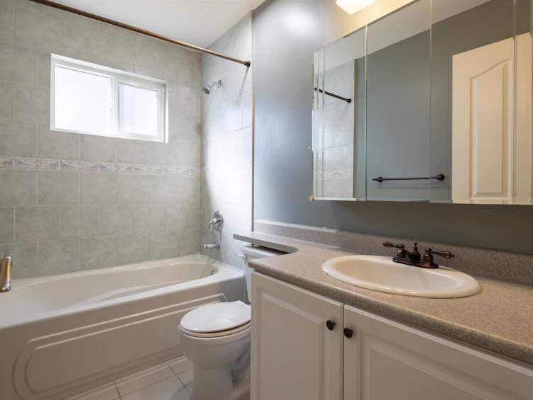 316 Begin St, Coquitlam, BC, V3K 4V8 - 31