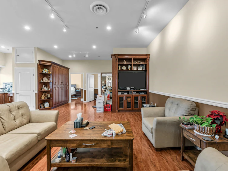 201-13065 84 Avenue, Surrey, BC, V3W 1B3 - 13