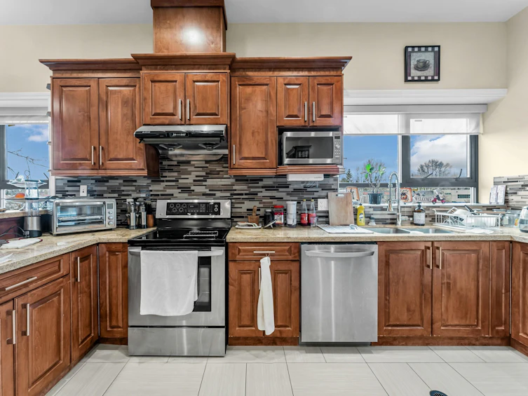 201-13065 84 Avenue, Surrey, BC, V3W 1B3 - 11