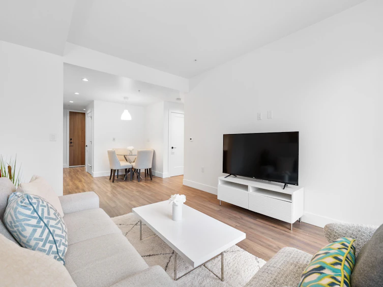 107-6933 Cambie Street, Vancouver, BC, V6P 0J1 - 6