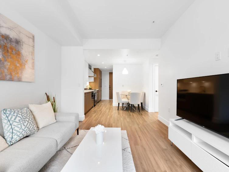 107-6933 Cambie Street, Vancouver, BC, V6P 0J1 - 5