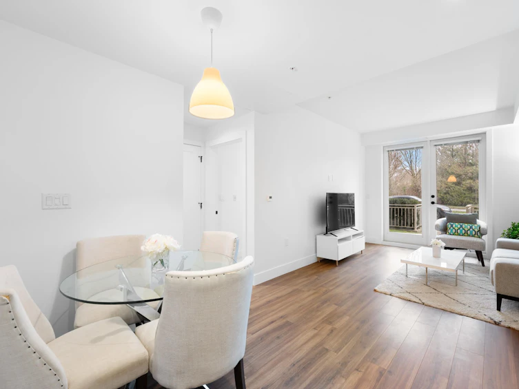 107-6933 Cambie Street, Vancouver, BC, V6P 0J1 - 9