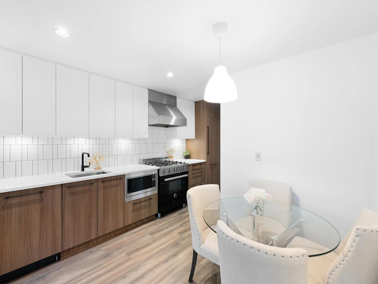 107-6933 Cambie Street, Vancouver, BC, V6P 0J1 - 8