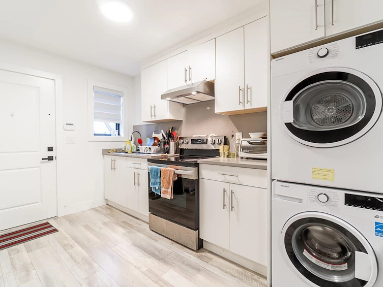 8481 11th Avenue, Burnaby, BC, V3N 2P5 - 37