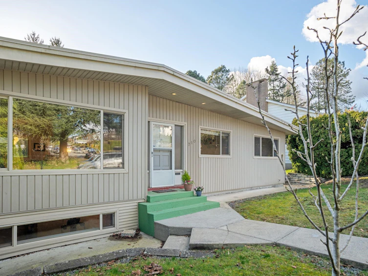 710 Cumberland Street, New Westminster, BC, V3L 3G8 - 37