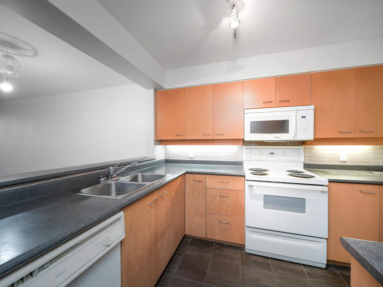 1001-7380 Elmbridge Way, Richmond, BC, V6X 4A1 - 8