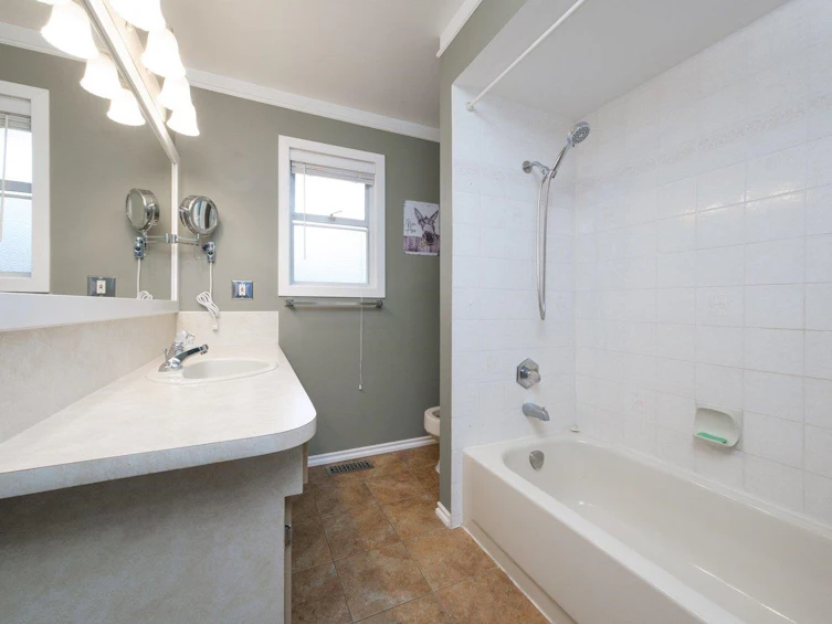 5670 46a Avenue, Delta, BC, V4K 1N7 - 19