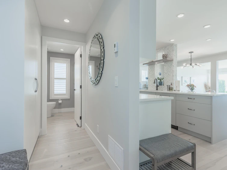 15365 Victoria Avenue, Surrey, BC, V4B 1H1 - 14