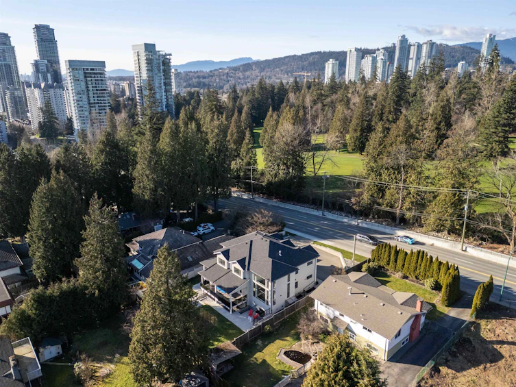 708 Austin Avenue, Coquitlam, BC, V3K 3N1 - 38