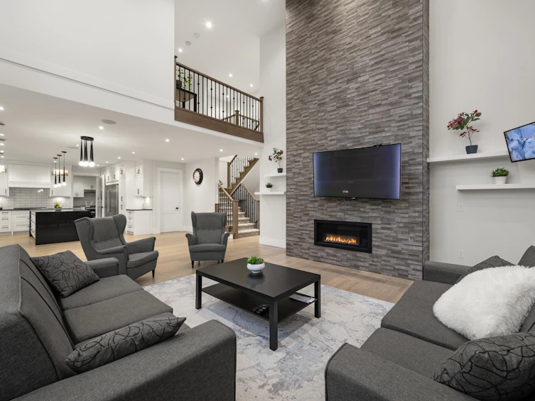 708 Austin Avenue, Coquitlam, BC, V3K 3N1 - 4