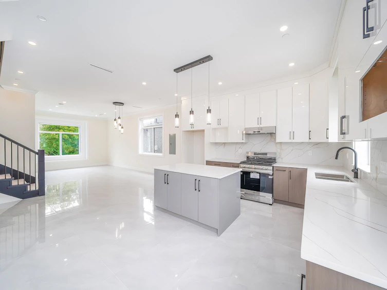 5531 Slocan Street, Vancouver, BC, V5R 2A9 - 8