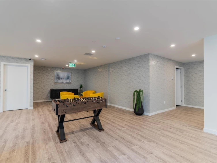 E512-10829 140 Street, Surrey, BC, V6V 0A8 - 17