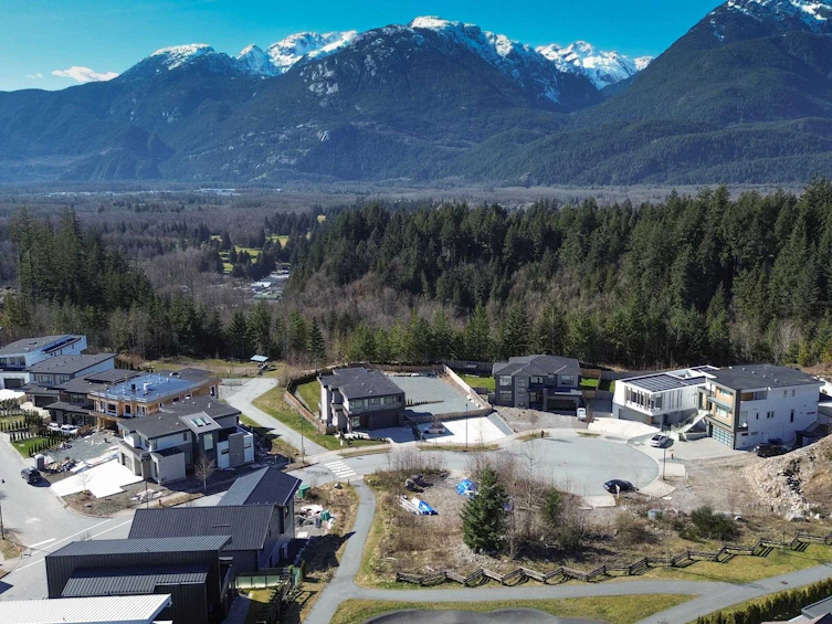 2917 Snowberry Place, Squamish, BC, V8B 1B3
