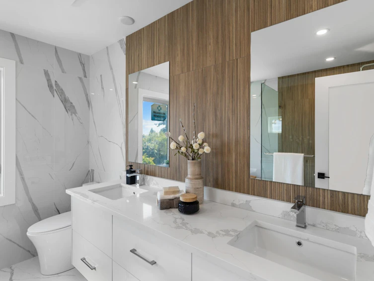 342 E Keith Road, North Vancouver, BC, V7L 1V7 - 12
