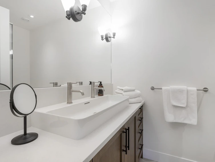 3304 Mayfair Avenue, Vancouver, BC, V6N 0C5 - 13