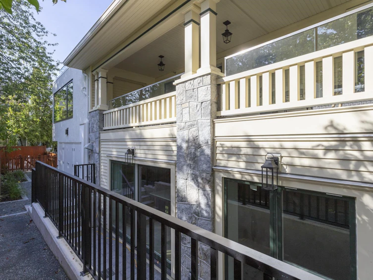 3304 Mayfair Avenue, Vancouver, BC, V6N 0C5 - 24