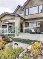 1091 Esquimalt Avenue