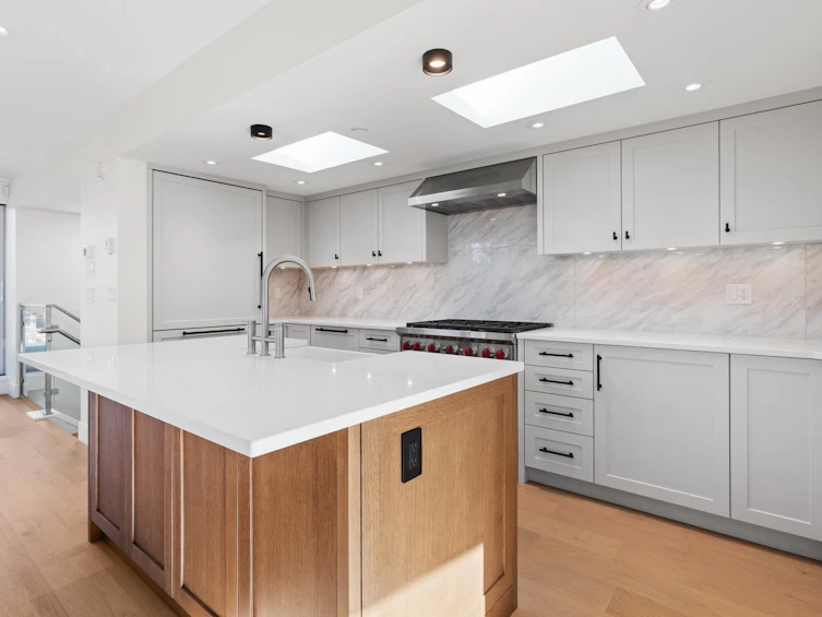 3306 Mayfair Avenue, Vancouver, BC, V6N 0C5 - 11