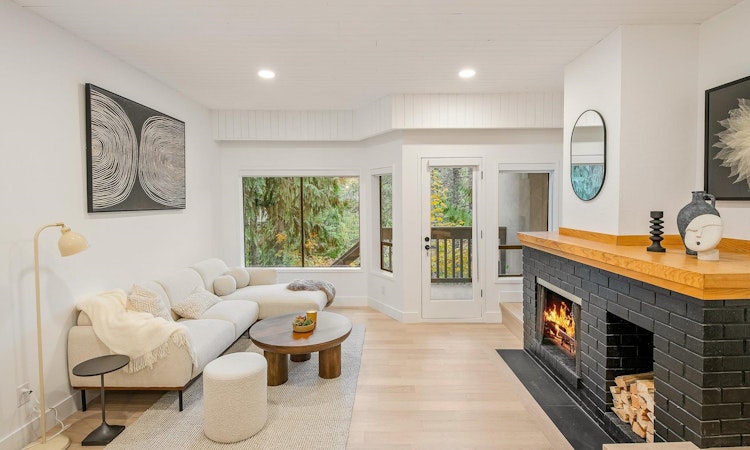 31-1200 Alta Lake Road