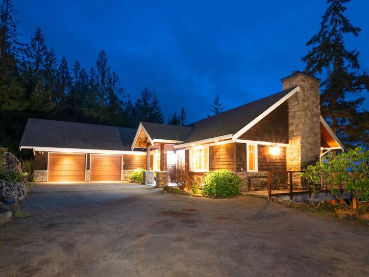 1010 Cowan Point Drive, Bowen Island, BC, V0N 1G2 - 2