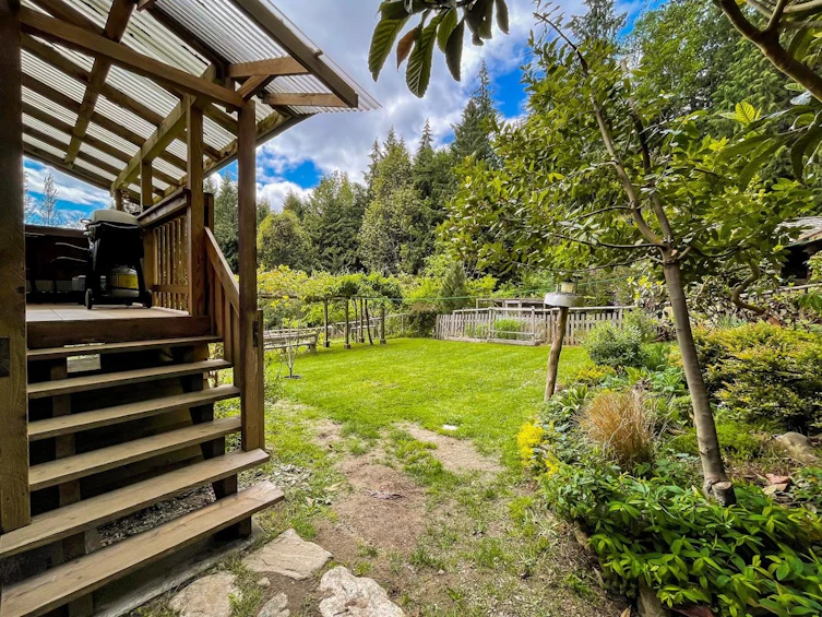 833 Byng Road, Gibsons, BC, V0N 2W6 - 38