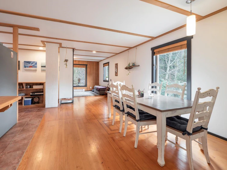 833 Byng Road, Gibsons, BC, V0N 2W6 - 11
