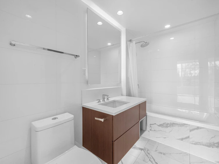 304-1632 Lions Gate Lane, North Vancouver, BC, V7P 0E2 - 16