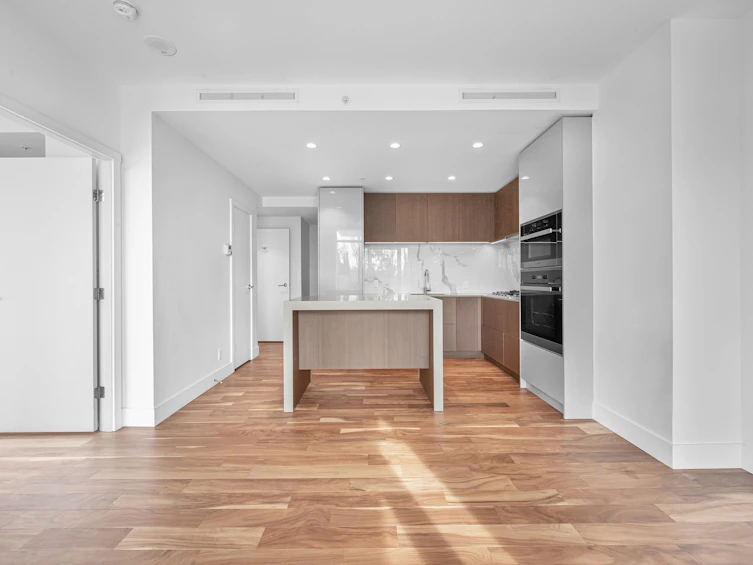 304-1632 Lions Gate Lane, North Vancouver, BC, V7P 0E2 - 12