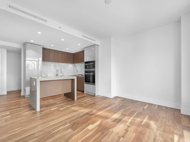 304-1632 Lions Gate Lane, North Vancouver, BC, V7P 0E2 - 11
