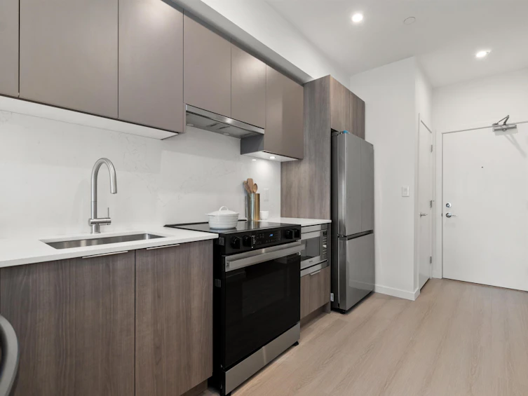 W408-10828 139a Street, Surrey, BC, V3R 0H3 - 4