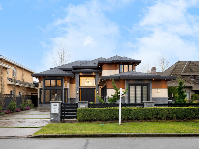 8411 Sunnywood Drive, Richmond BC V6Y 3G4