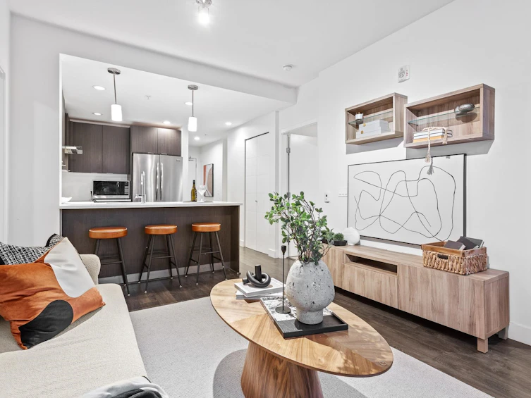 517-733 W 3rd Street, North Vancouver, BC, V7M 0C8 - 3