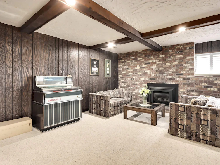 4343 Patterdale Drive, North Vancouver, BC, V7R 4L6 - 24