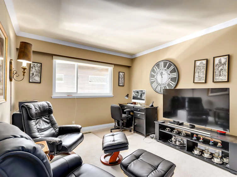 4343 Patterdale Drive, North Vancouver, BC, V7R 4L6 - 19