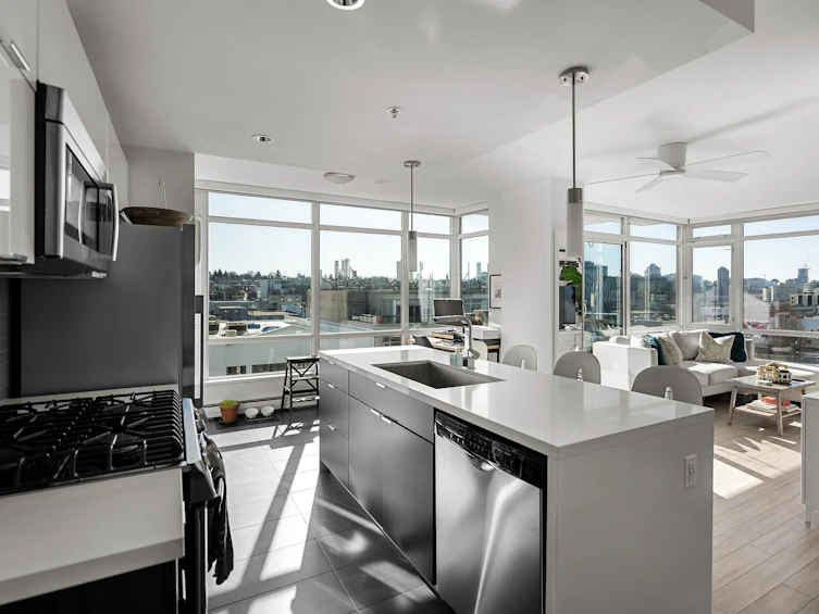 707-1775 Quebec Street, Vancouver, BC, V5T 0E3 - 2