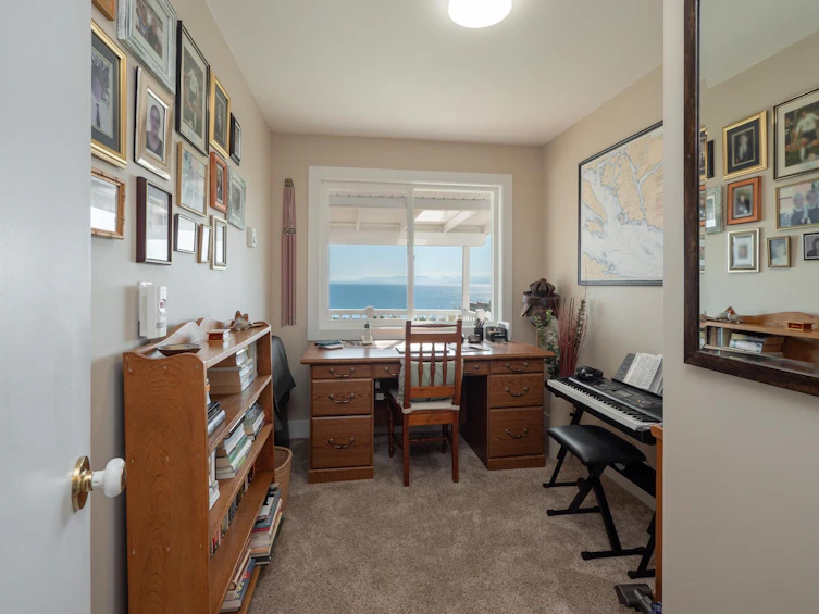 7607 Eureka Place, Halfmoon Bay, BC, V7Z 1A1 - 23