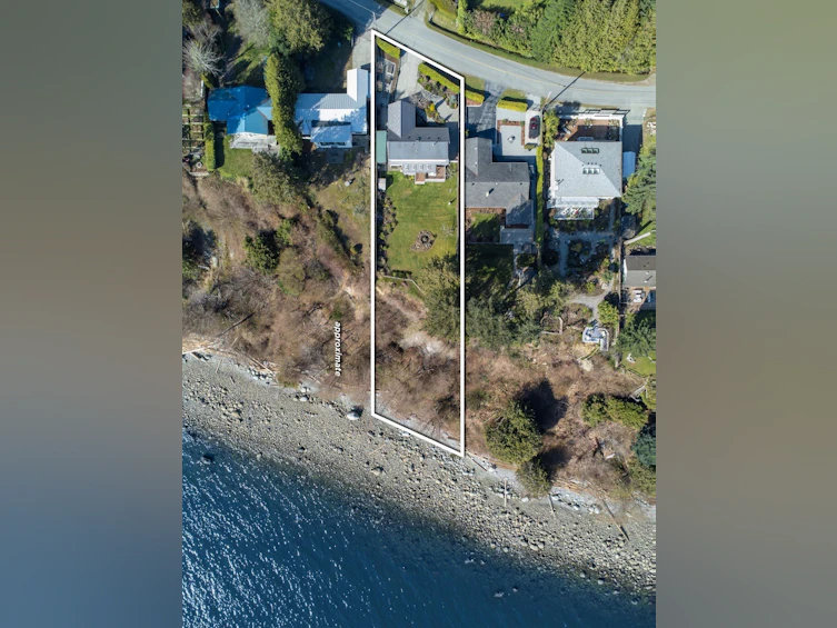 7607 Eureka Place, Halfmoon Bay, BC, V7Z 1A1 - 27