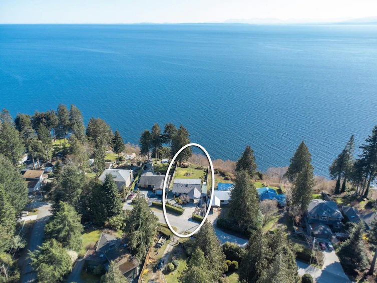 7607 Eureka Place, Halfmoon Bay, BC, V7Z 1A1 - 28
