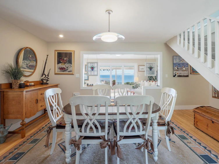 7607 Eureka Place, Halfmoon Bay, BC, V7Z 1A1 - 11