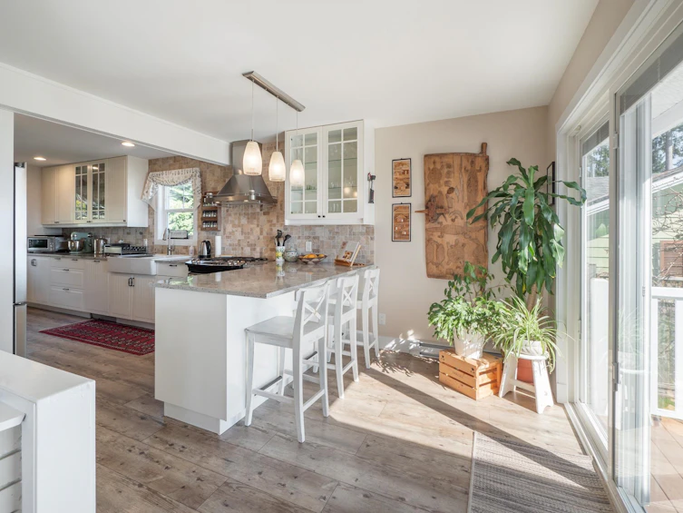 7607 Eureka Place, Halfmoon Bay, BC, V7Z 1A1 - 8