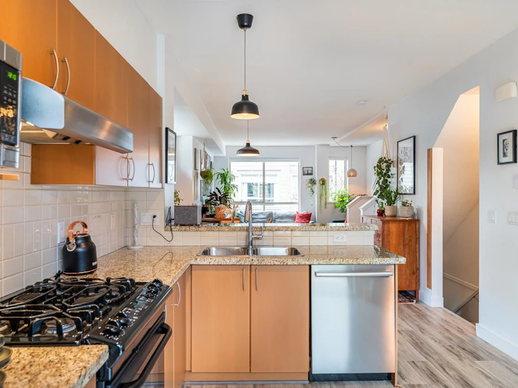 20-301 Klahanie Drive, Port Moody, BC, V3H 0C2 - 13
