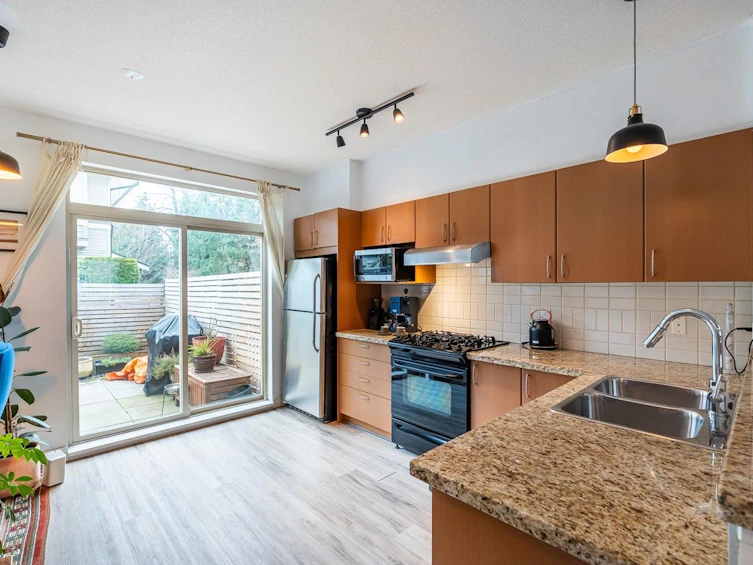 20-301 Klahanie Drive, Port Moody, BC, V3H 0C2 - 12