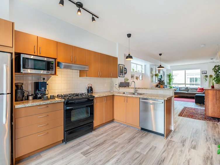 20-301 Klahanie Drive, Port Moody, BC, V3H 0C2 - 9