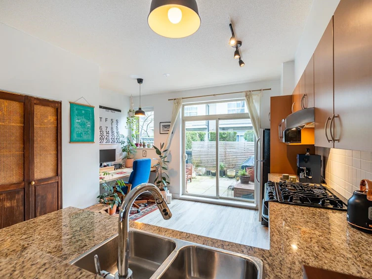 20-301 Klahanie Drive, Port Moody, BC, V3H 0C2 - 10