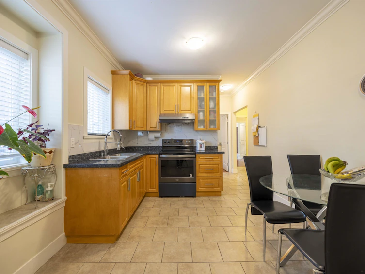 7519 14th Avenue, Burnaby, BC, V3N 2A2 - 11
